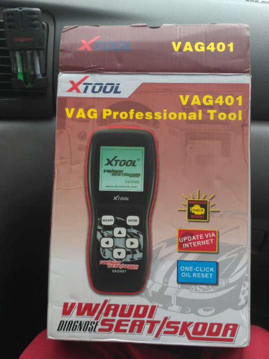 Xtool VAG401 OBD scanner review and unboxing